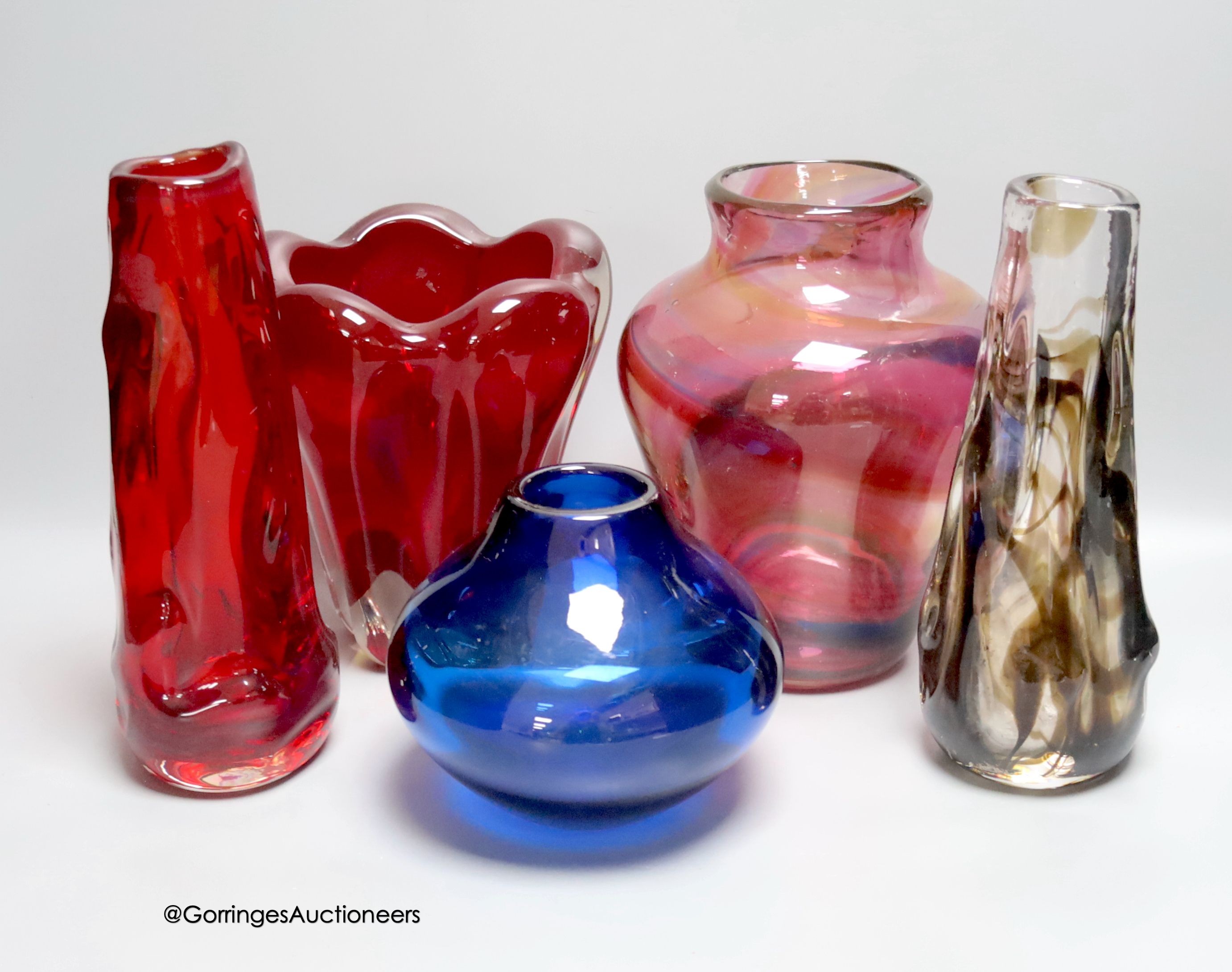 Five Whitefriars glass vases, various, including two 'Knobbly' vases designed by Geoffrey Baxter in ruby and cinnamon, H 24cm (tallest)